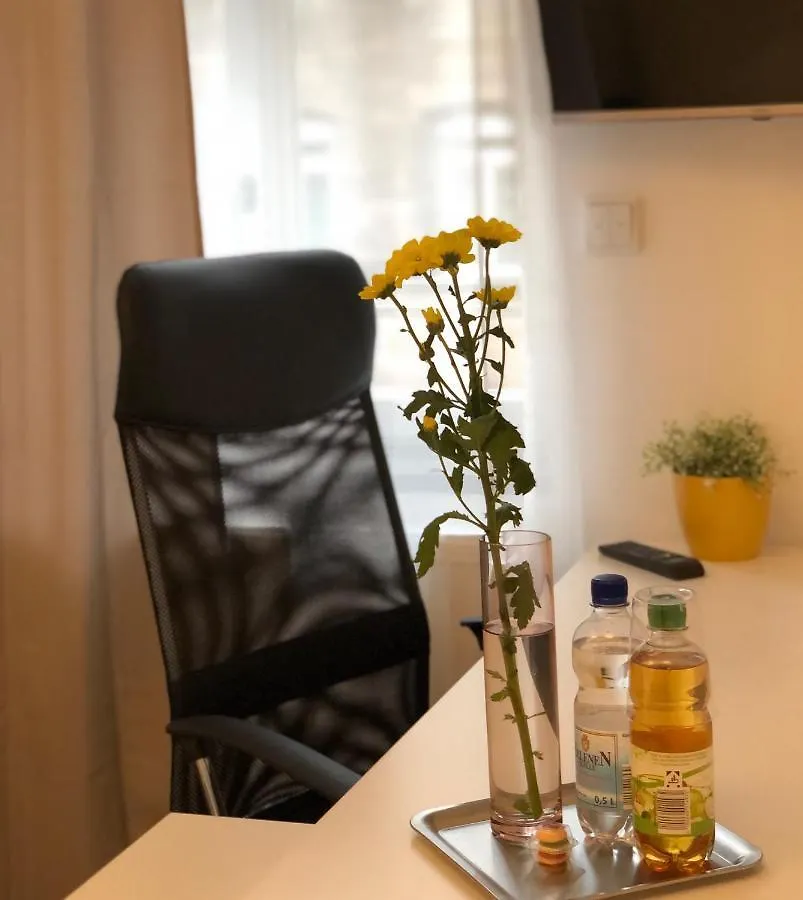 New Private Rooms Fürth Privatunterkunft